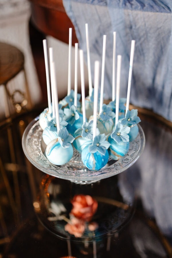 Cakepops mit Zuckerblumen – Bild 2