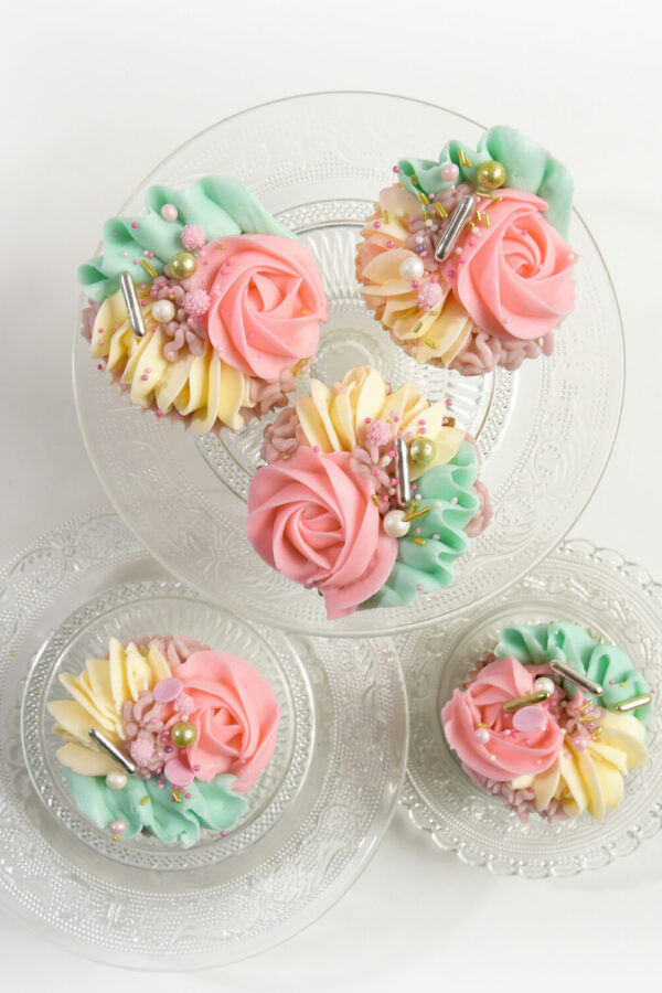 CUPCAKES 12 St. Feminin