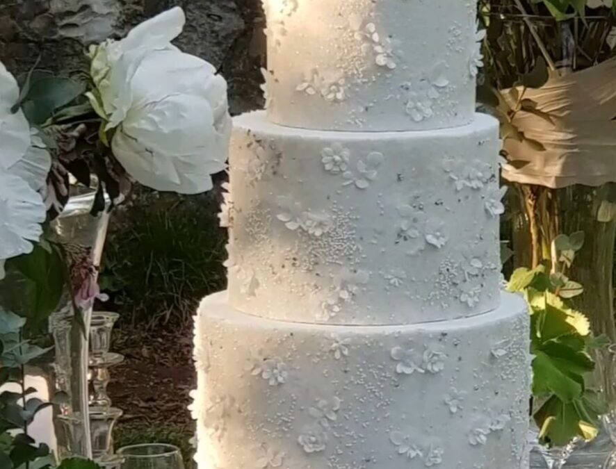 Fondant Hochzeitstorte floral